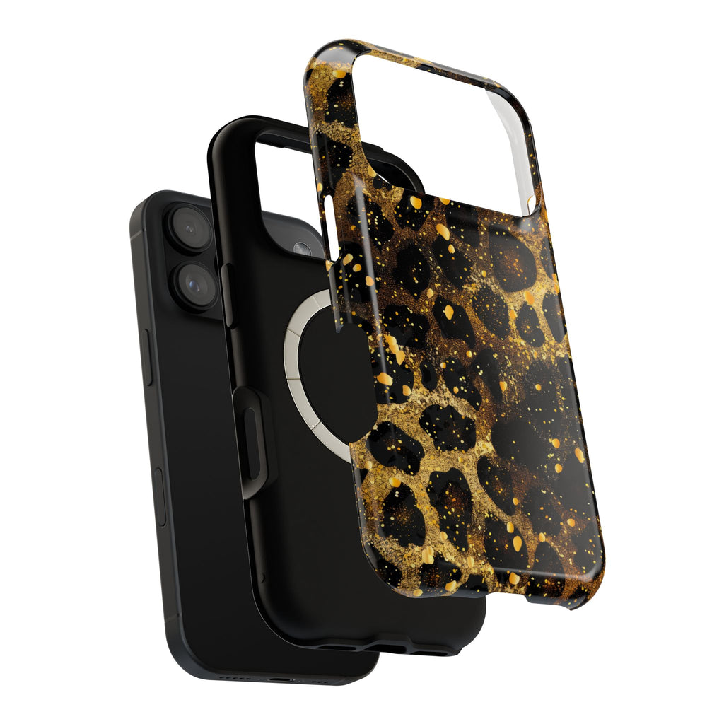 Gilded Leopard MagSafe case, close-up of the dual-layer construction